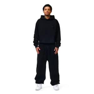 Schwarzer Basic NOFS Cuffed Jogger, Trend 2025. Dieser Jogger besteht aus idealem Baumwollstoff und bietet Komfort.